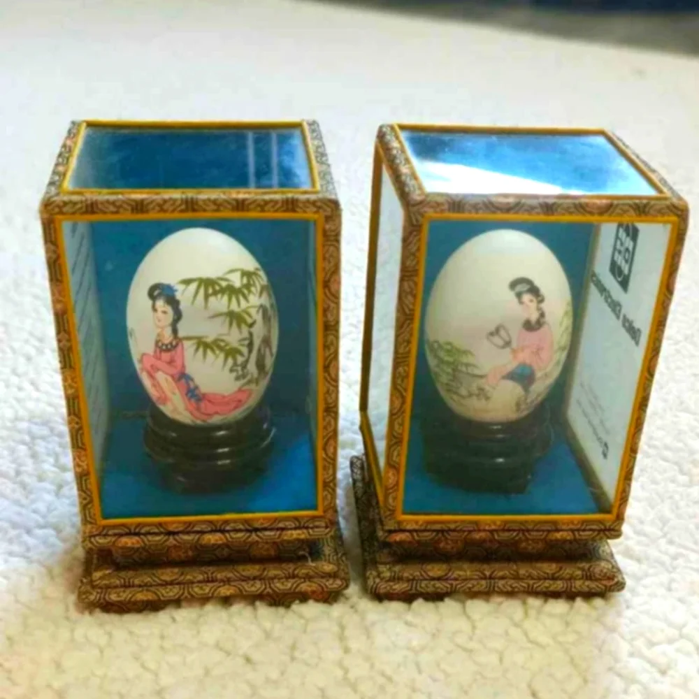 2 PCs Vintage Asian Chinese Egg  shell